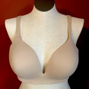 Simply wire free uplift plunge bra